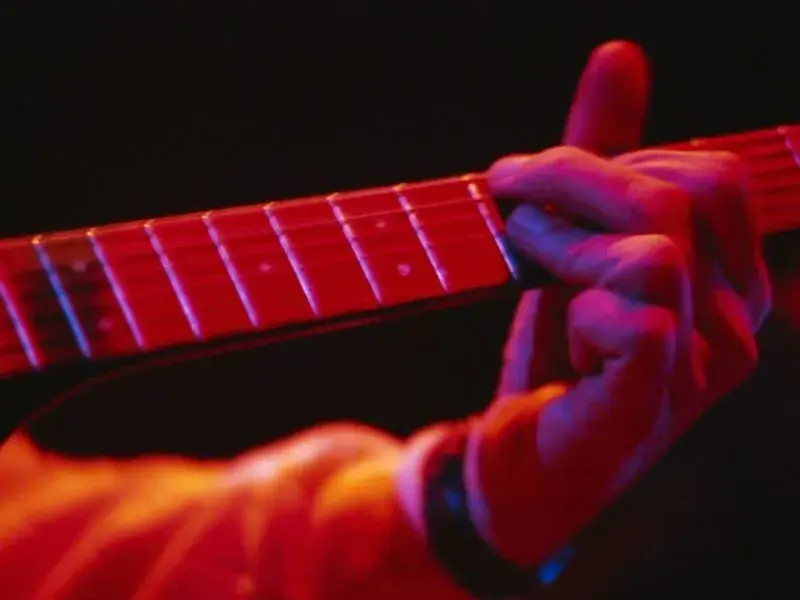 Efekt overdrive: Kompletny przewodnik po brzmieniu, które zdefiniowało rocka